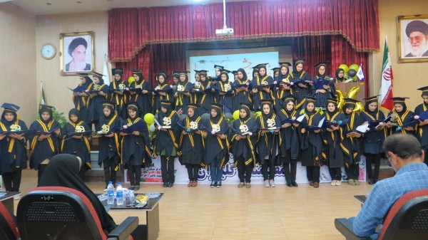 جشن دانش آموختگی دانشجومعلمان ورودی 94 پردیس شهید باهنر فارس برگزار شد
 6