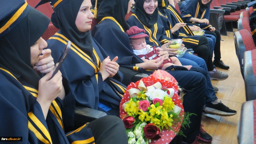 جشن دانش آموختگی دانشجومعلمان ورودی 94 پردیس شهید باهنر فارس برگزار شد
 14