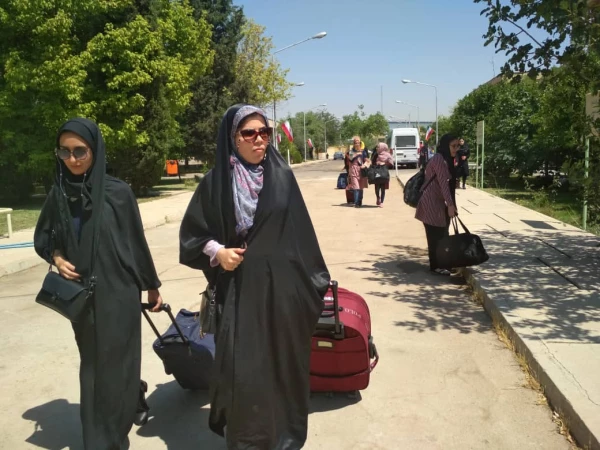 اولین روز برگزاری بیست و نهمین جشنواره فرهنگی (تئاتر و سرود ) دانشگاه فرهنگیان 
شیراز 19 تیرماه 
حضور و پذیرش دانشجویان و جلسه توجیهی دکتر میرمعینی مدیر کل اداره امور فرهنگی با مسولین  (بخش سرود و تئاتر) و سرپرست های گروه های اعزام شده به این جشنواره 11