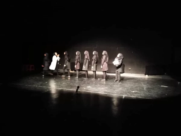 مرحله کشوری بیست و نهمین جشنواره فرهنگی دانشجومعلمان دانشگاه فرهنگیان بخش هنرهای گروهی تئاتر و سرود - روز دوم
 5