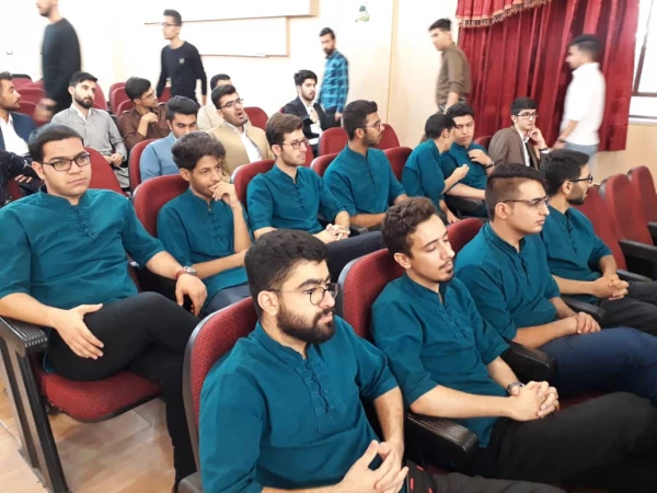 با میزبانی دانشگاه فرنگیان فارس برگزار شد:
آیین اختتامیه بیست و نهمین جشنواره فرهنگی سرود و تئاتر دانشجو معلمان دانشگاه فرهنگیان کشوربخش برادران
 2