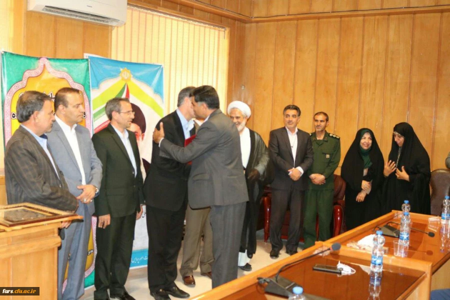 آیین تکریم و معارفه مدیریت امور پردیس های دانشگاه فرهنگیان فارس برگزار گردید  3