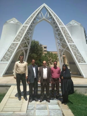 حضور جناب آقای دکتر افلاکی فر بر سر مزار شهدای گمنام و تجدید پیمان با شهیدان 3