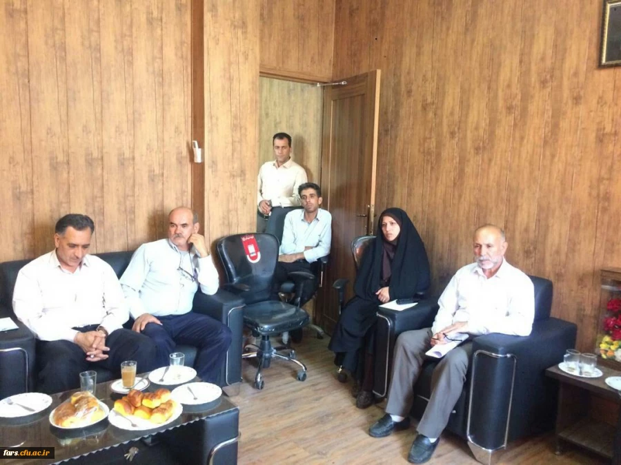جلسه دیدار دکتر افلاکی فرد ریاست دانشگاه فرهنگیان فارس با پرسنل مدیریت امور پردیس های دانشگاه  5