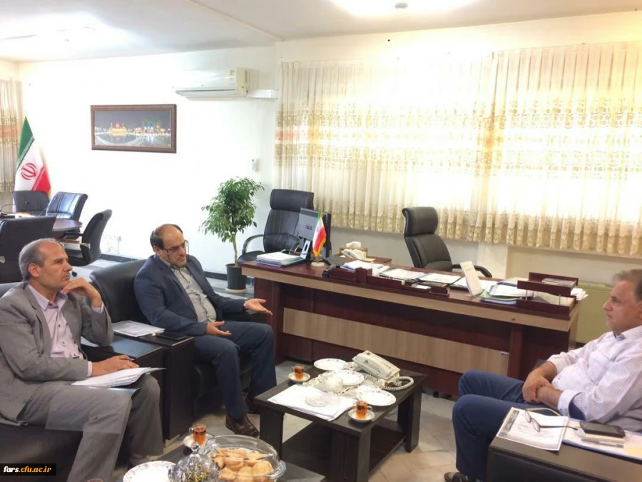دیدار دکتر افلاکی فرد رئیس دانشگاه فرهنگیان فارس با جناب اقای رضائی معاون استاندار  4