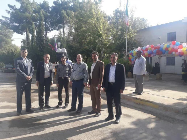 بازدید جناب آقای دکتر افلاکی فرد از واحد آموزش عالی شهید مطهری فارس 9