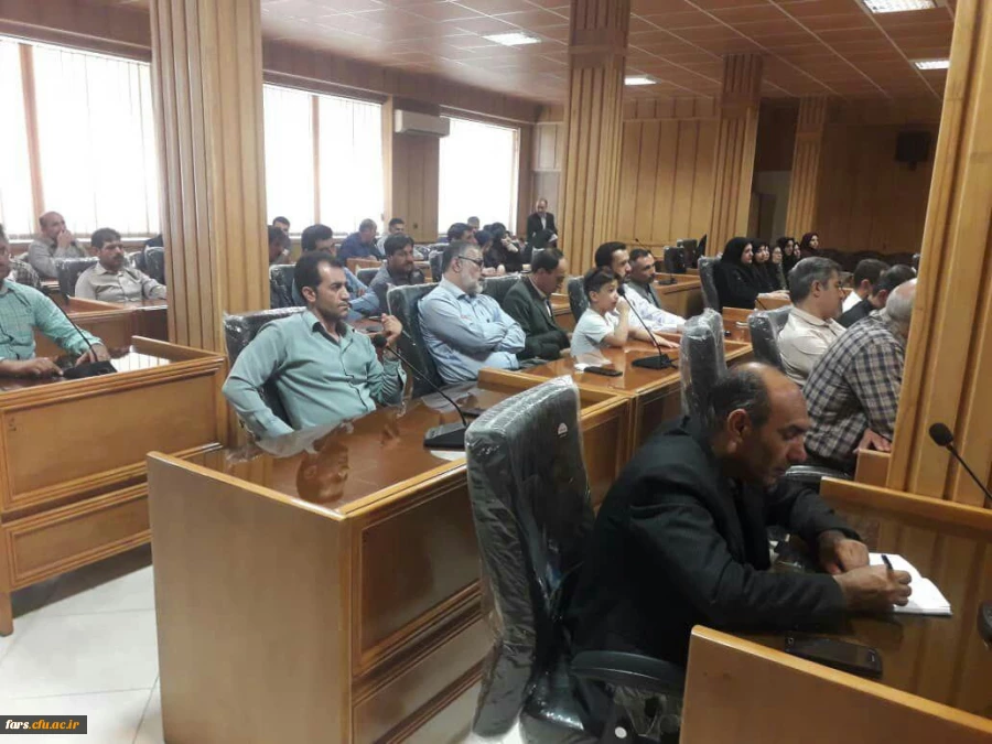 اولین نشست صمیمی جناب آقای دکتر افلاکی فرد مدیریت دانشگاه فرهنگیان فارس با تمامی پرسنل پردیس ها و مراکز  4