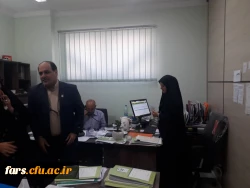 مراسم تقدیر و تکریم از کارکنان دانشگاه فرهنگیان فارس توسط جناب آقای دکتر افلاکی فرد بمناسبت هفته دولت و روز کارمند 10