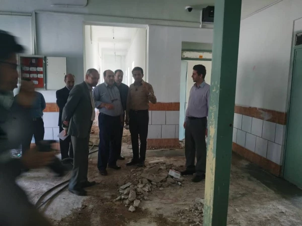 بازدید جناب آقای دکتر افلاکی فرد از روند آماده سازی عمرانی بلوکهای مرکز شهید مطهری آباریک 2