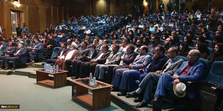 آیین استقبال از دانشجومعلمان جدید الورود دانشگاه فرهنگیان  فارس ،پردیس ها و مراکز این استان برگزار گردید 2