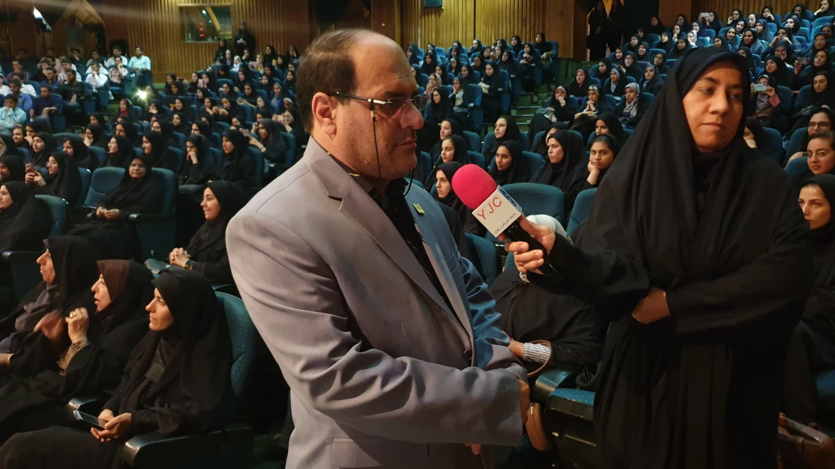 آیین استقبال از دانشجومعلمان جدید الورود دانشگاه فرهنگیان  فارس ،پردیس ها و مراکز این استان برگزار گردید 12