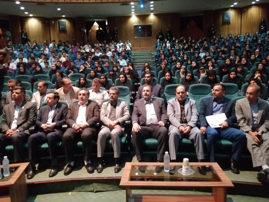 آیین استقبال از دانشجومعلمان جدید الورود دانشگاه فرهنگیان  فارس ،پردیس ها و مراکز این استان برگزار گردید 15