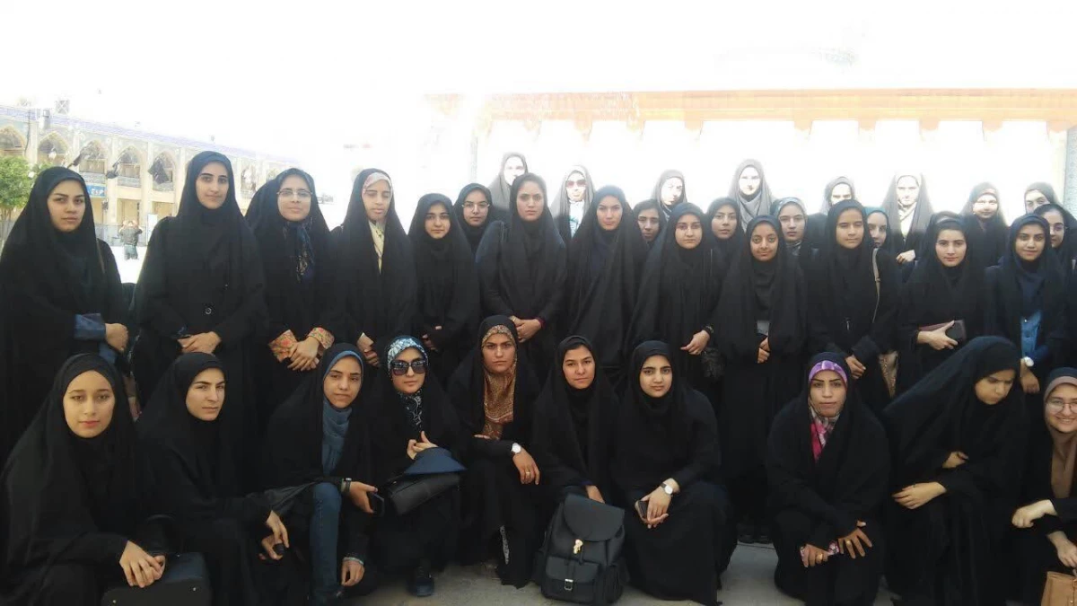 برنامه زیارتی حرم حضرت شاهچراغ علیه السلام ویژه دانشجومعلمان ورودی 98
 2