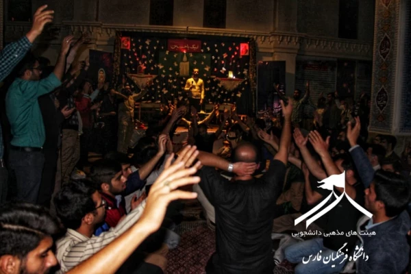 مراسم معنوی شبی باشهدا،
یادبود ۱۶۲ شهید دانشجو معلم استان فارس، در ۲۴ آذرماه ۹۸ برگزار شد. 4