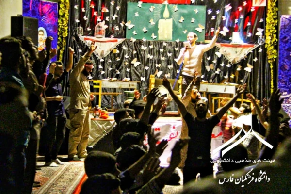 مراسم معنوی شبی باشهدا،
یادبود ۱۶۲ شهید دانشجو معلم استان فارس، در ۲۴ آذرماه ۹۸ برگزار شد. 7