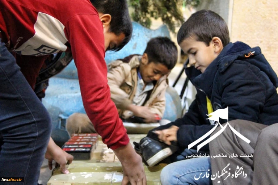 مراسم معنوی شبی باشهدا،
یادبود ۱۶۲ شهید دانشجو معلم استان فارس، در ۲۴ آذرماه ۹۸ برگزار شد. 11