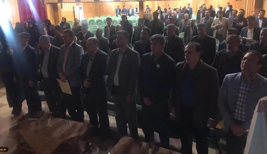 برگزاری نشست ریاست دانشگاه فرهنگیان فارس با روسا، معاونین و کارکنان  3