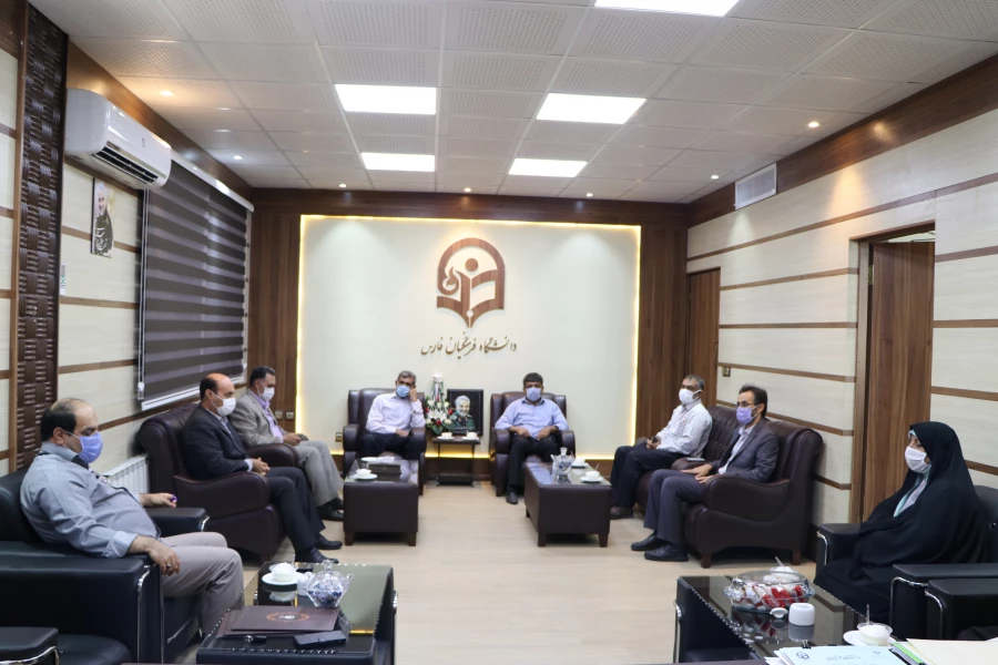 مراسم تجلیل از آزادگان سرافراز دانشگاه فرهنگیان استان فارس برگزار شد. 3