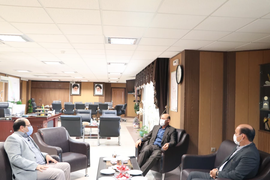 دیدار مدیر امور پردیس های دانشگاه استان فارس  با فرماندار شیراز   4