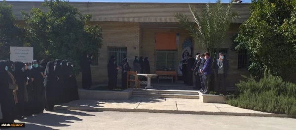 i همزمان با برگزاری مراسم گرامیداشت ایام ا... دهه ی فجر انقلاب اسلامی در پردیس شهید باهنر فارس کتابخانه این پردیس به نام مبارک شهید محسن فخری زاده نامگذاری شد  5