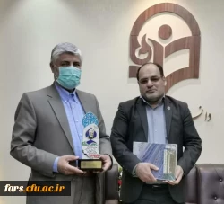 در تصمیم گیری های خرد و کلان کشور باید با نگاه ویژه به معلمان و مدیران آموزشی توجه کرد زیرا شالوده و بنیان آموزش و تربیت معلم در دانشگاه فرهنگیان پایه گزاری میشود باید مشکلات و مسائل فرهنگیان در راس امور قرار گیرد

 3