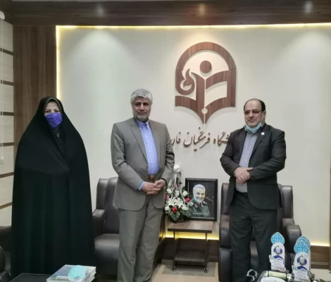 در تصمیم گیری های خرد و کلان کشور باید با نگاه ویژه به معلمان و مدیران آموزشی توجه کرد زیرا شالوده و بنیان آموزش و تربیت معلم در دانشگاه فرهنگیان پایه گزاری میشود باید مشکلات و مسائل فرهنگیان در راس امور قرار گیرد

 4