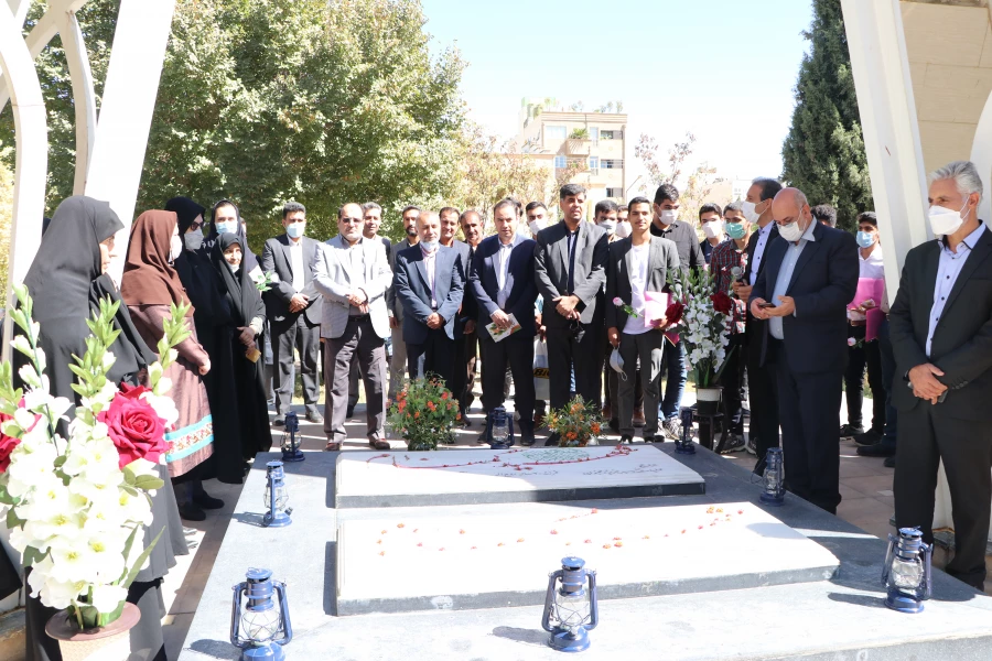 آیین استقبال از نو دانشجو معلمان دانشگاه فرهنگیان فارس برگزار شد  23