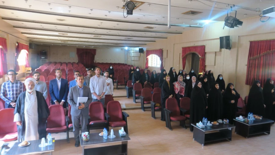 نشست صمیمانه سرپرست دانشگاه فرهنگیان استان فارس با دانشجویان عضو تشکل های دانشجویی پردیس ها و مراکز استان فارس 7