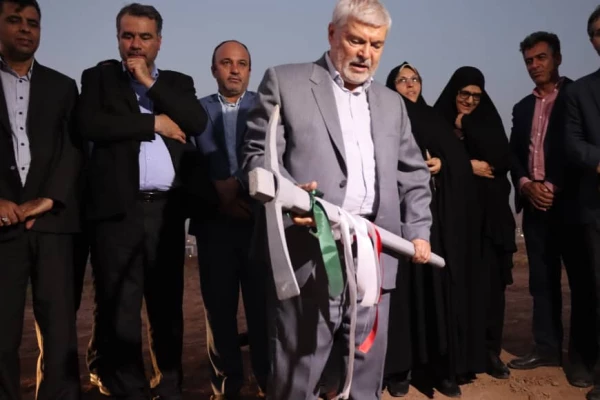 آیین کلنگ زنی ساختمان دانشگاه جامع فرهنگیان استان فارس با حضور وزیر آموزش و پرورش و جناب دکتر صحرایی  ریاست  محترم دانشگاه فرهنگیان و جمعی از فرهنگیان  5