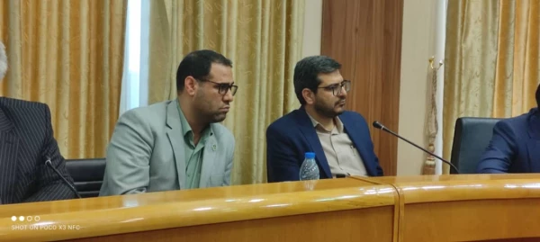 جلسه شورای آموزش و پرورش فارس با حضور دکتر نوری وزیر محترم آموزش و پرورش  وجناب آقای دکتر صحرایی  ریاست  محترم دانشگاه فرهنگیان برگزار گردید 3