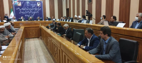 جلسه شورای آموزش و پرورش فارس با حضور دکتر نوری وزیر محترم آموزش و پرورش  وجناب آقای دکتر صحرایی  ریاست  محترم دانشگاه فرهنگیان برگزار گردید 4