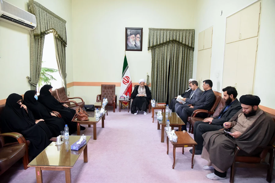 دیدار مسولان  دانشگاه فرهنگیان استان فارس با امام جمعه شیراز و نمانیده ولی فقیه در استان فارس 7