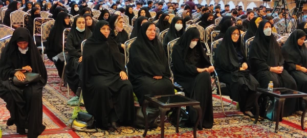 صحبت های  سرکار خانم کریمی خرمی نماینده دانشجویان خواهر در اختتامیه دوره تابستانه امید ، مهارت و باورمندی 7