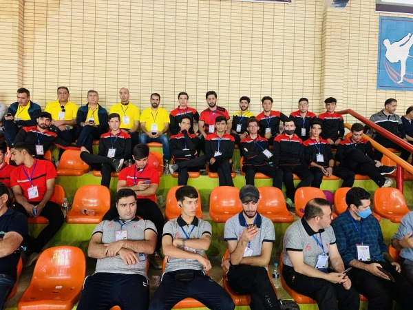 حضور دانشجو معلمان پسر دانشگاه فرهنگیان استان فارس در پنجمین المپیاد ورزش های همگانی دانشجویان دانشگاه ها و موسسات آموزش عالی کشور 7