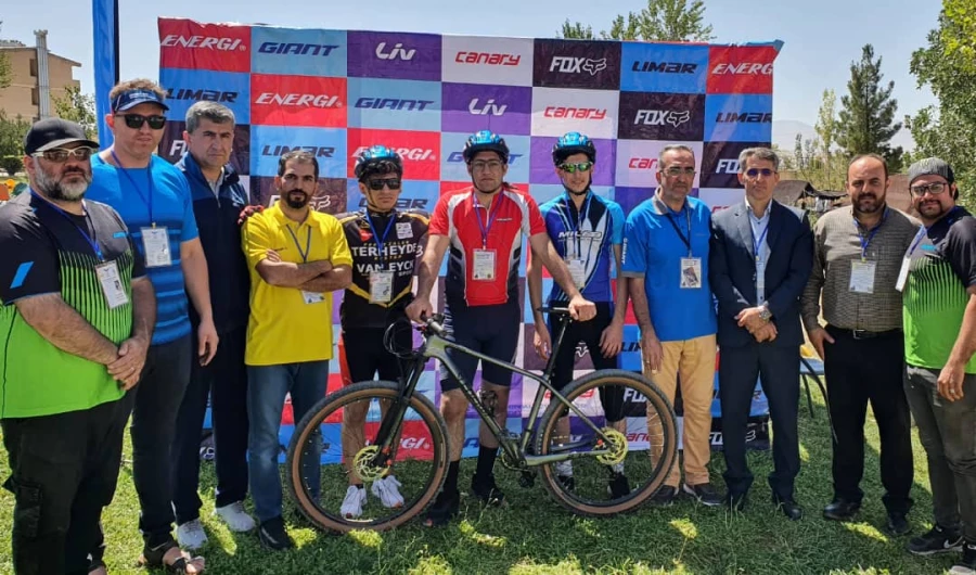 کسب مقام سوم رشته دوچرخه سواری توسط تیم دوچرخه سواری دانشجویان استان فارس در پنجمین المپیاد ورزش های همگانی دانشگاه ها و موسسات آموزش عالی سراسر کشور 3