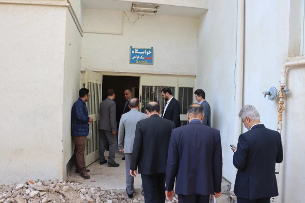 بازدید مسئولین استان از مرکز شهید مطهری شیراز 8