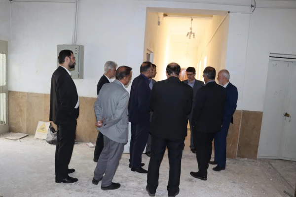 بازدید مسئولین استان از مرکز شهید مطهری شیراز 9