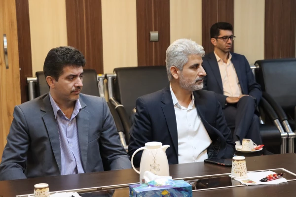 بازدید مسئولین استان از مرکز شهید مطهری شیراز 12