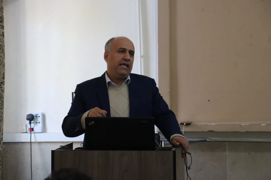 مراسم جشن هفته پژوهش با حضور مسئولین، اساتید و کارکنان و دانشجویان دانشگاه فرهنگیان فارس در مرکز شهید مطهری برگزار گردید. 4