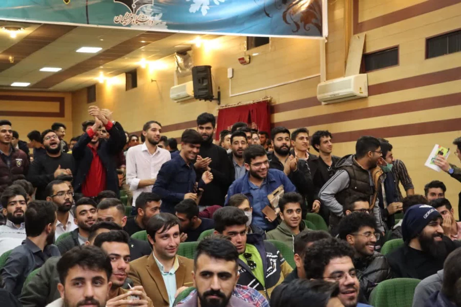 مراسم جشن هفته پژوهش با حضور مسئولین، اساتید و کارکنان و دانشجویان دانشگاه فرهنگیان فارس در مرکز شهید مطهری برگزار گردید. 21