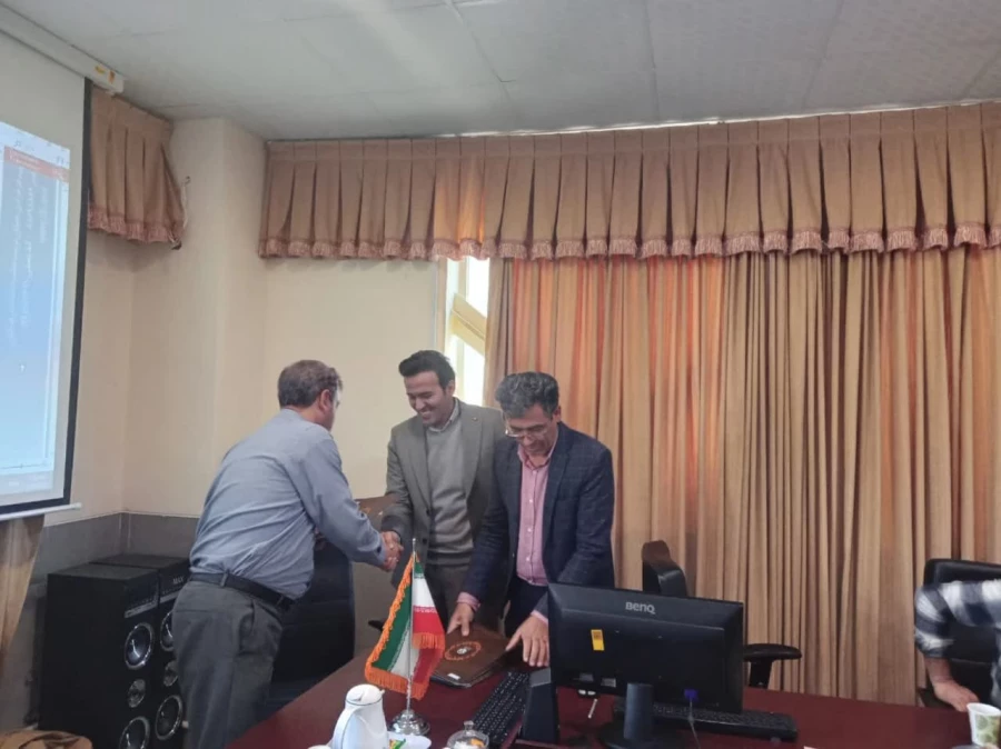 جلسه تجزیه و تحلیل نتایج رهنامه 40 ماده ای دانشگاه فرهنگیان استان فارس برگزار گردید 2