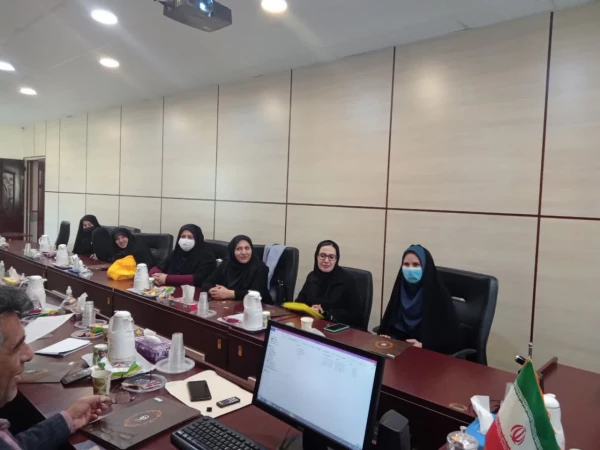 جلسه تجزیه و تحلیل نتایج رهنامه 40 ماده ای دانشگاه فرهنگیان استان فارس برگزار گردید 9