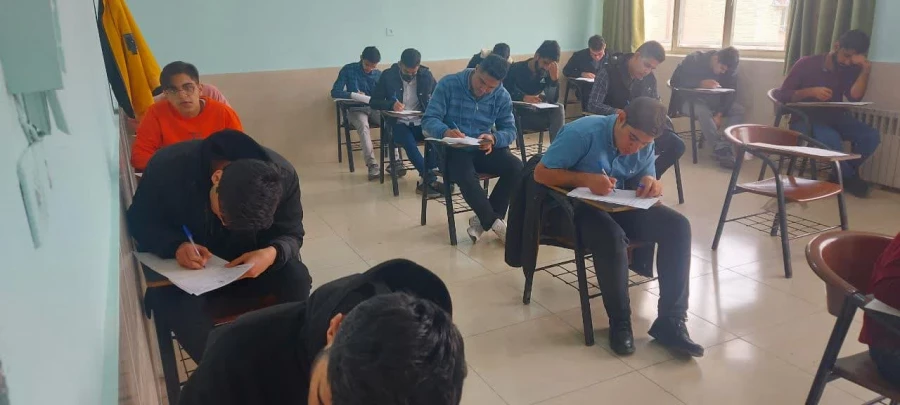 بازدید از امتحانات پایان نیمسال اول سال تحصیلی 1402-1401 6