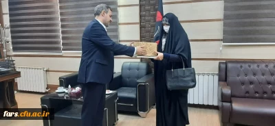 به مناسبت سالروز بزرگداشت شهدا برگزار شد:
 تقدیر از خانواده معظم شهدای شاغل در دانشگاه فرهنگیان استان فارس