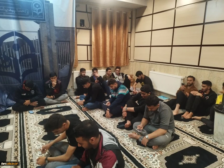 در ایام شهادت حضرت علی (ع) برگزار شد :
برگزاری مراسم شب های قدر در پردیس  ها و مراکز دانشگاه فرهنگیان استان فارس 2