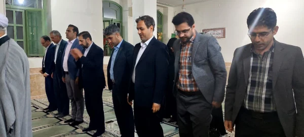 نشست هم اندیشی اساتید دانشگاه فرهنگیان مرکز زینب کبری (س)کازرون با حضور زارع شیبانی مدیریت دانشگاه فرهنگیان استان فارس و حجت الاسلام جعفری مسول دفتر نهاد نمایندگی مقام معظم رهبری در دانشگاه فرهنگیان استان فارس 3