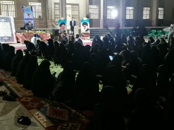 در ماه مبارک رمضان برگزار شد:
محفل انس با قرآن با حضور پرشور دانشجو معلمان مرکز زینب کبری (س) کازرون
 2