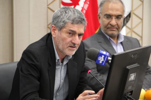 به گزارش روابط عمومی دانشگاه فرهنگیان استان فارس جلسه هم اندیشی رهیافت های نوین سواد آموزی در زیست بوم جدید با حضور معاون وزیر، استاندار فارس، مدیریت دانشگاه فرهنگیان استان فارس و مدیر کل آموزش و پرورش فارس برگزار شد.  3