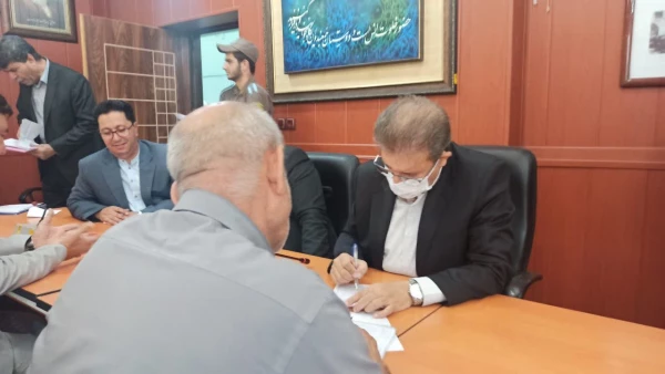 به مناسب هفته بزرگداشت مقام معلم برگزار شد:
میز خدمت مدیرکل دادگستری استان فارس ویژه فرهنگیان در دانشگاه فرهنگیان استان فارس 2