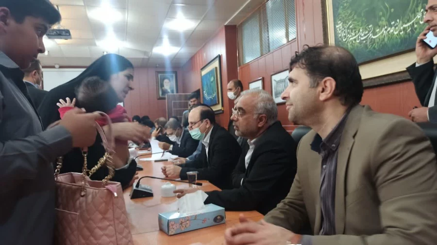 به مناسب هفته بزرگداشت مقام معلم برگزار شد:
میز خدمت مدیرکل دادگستری استان فارس ویژه فرهنگیان در دانشگاه فرهنگیان استان فارس 7